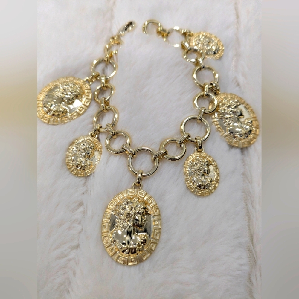 AMEDEO ๐ฅ Cameo Bracelet - Picture 3 of 15